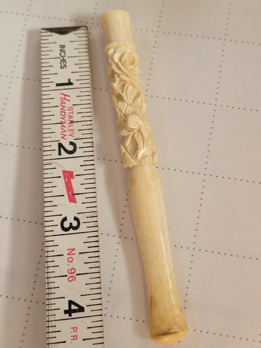 Carved Floral Bone Ivory Color Wand - Cream Cigarette Holder - Picture 2 of 6
